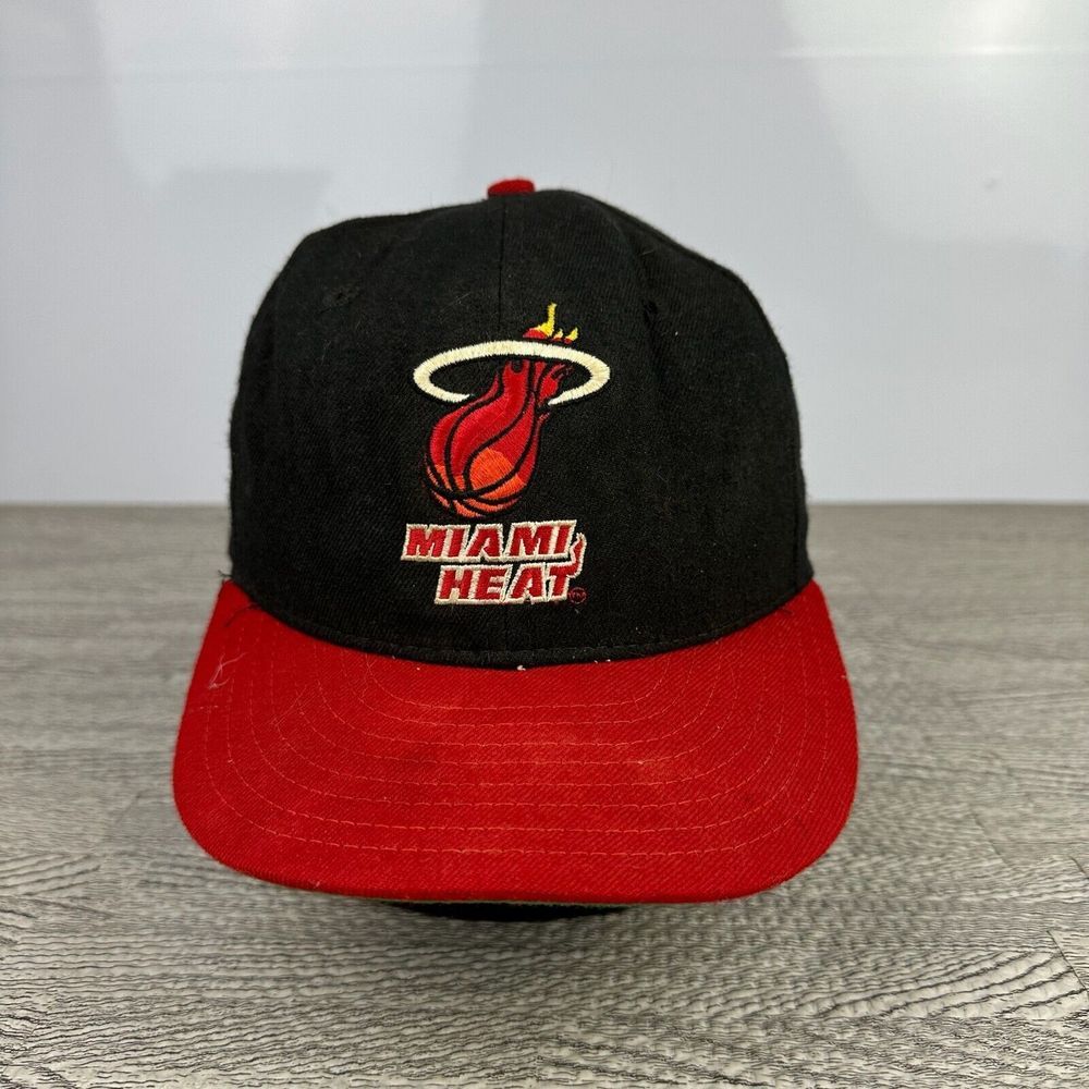 Vintage Miami Heat Hat Cap Black Fitted 7 Black NBA Logo New Era Wool Basketball